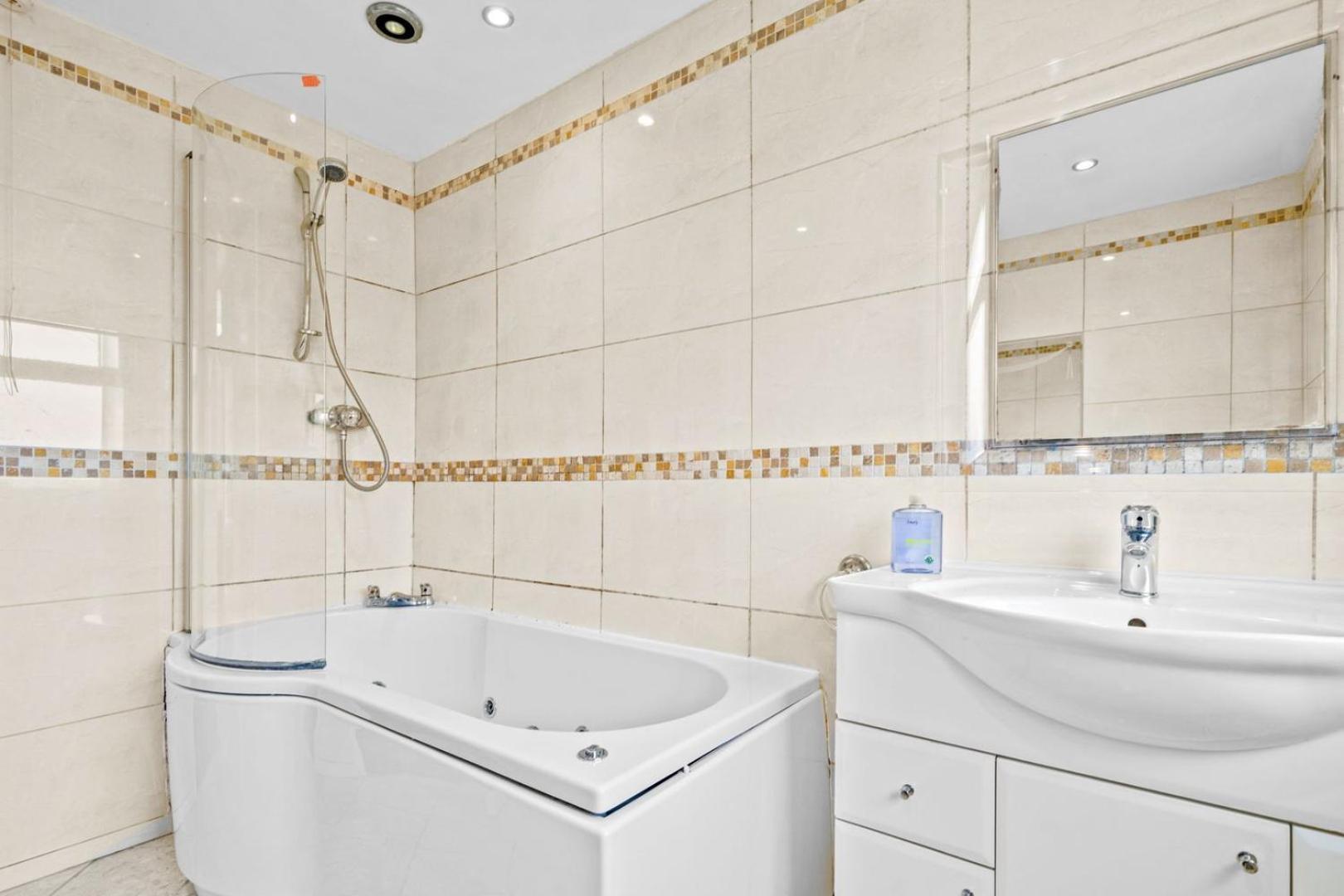 Bramcote Lane Spacious 5 Bedroom House Nottingham Exterior photo